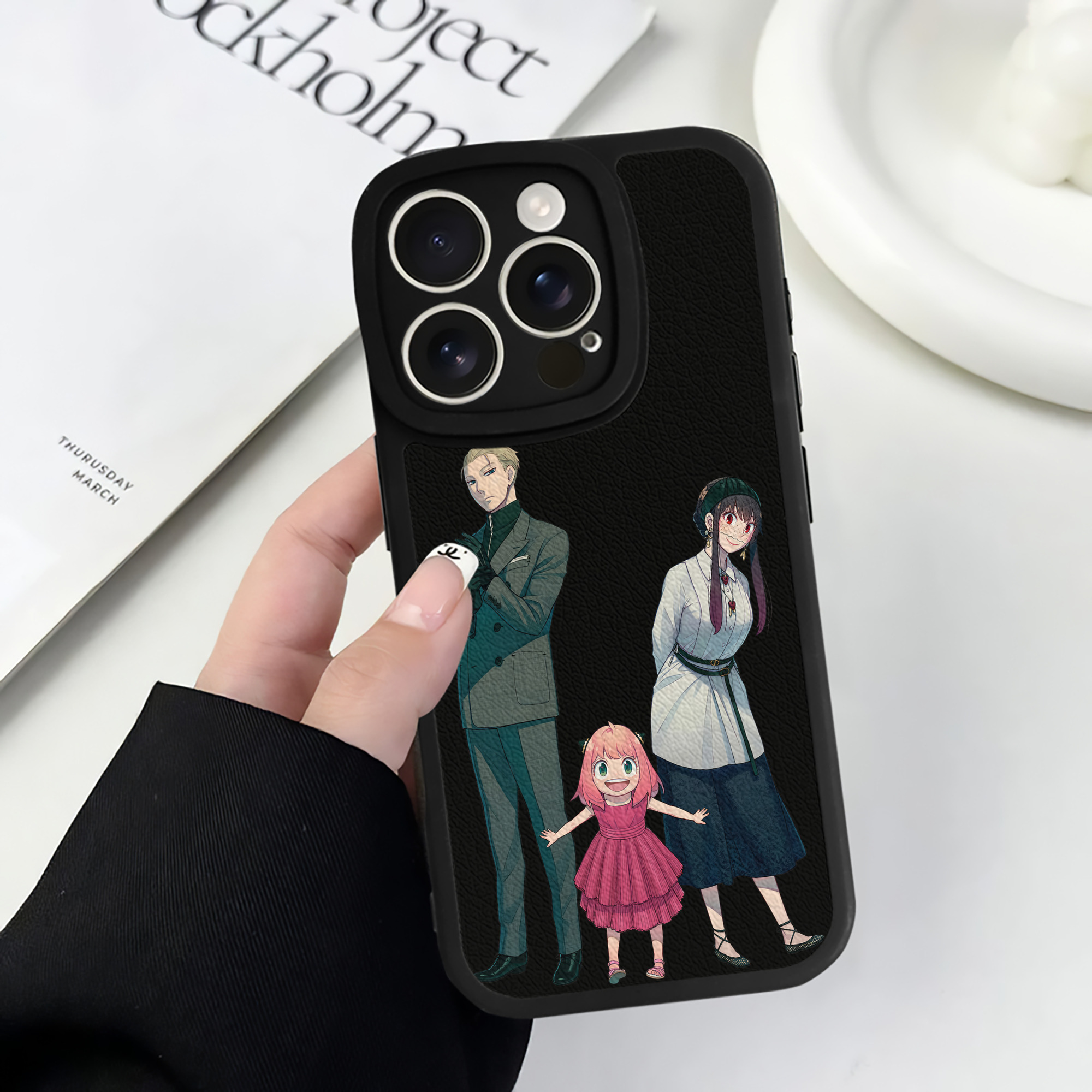 （画像用） SPY×FAMILY间谍家家酒 【iPhone 16シリーズ対応】シリコンスマホケース（レザー調） 材質：シリコン